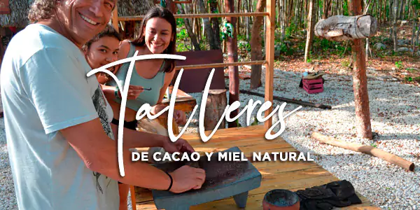 Piezas elaboradas con mial maya y cacao 100% natural en talleres manuales de Cobá