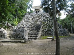 Templo prehispánico en Cobá