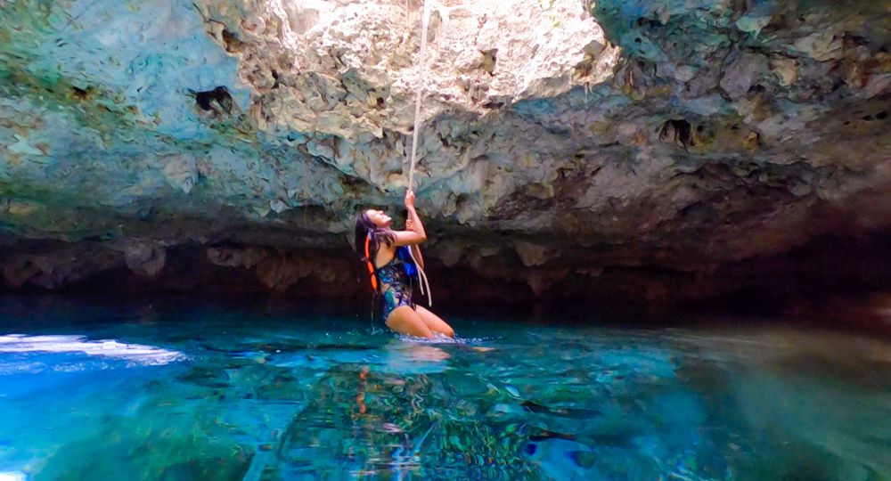 cenote con abertura superior