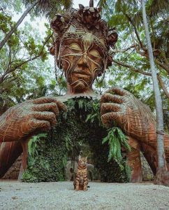 Escultura Ven a la luz en Tulum